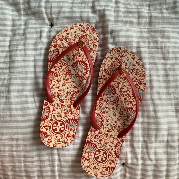 tory burch flip flops poshmark